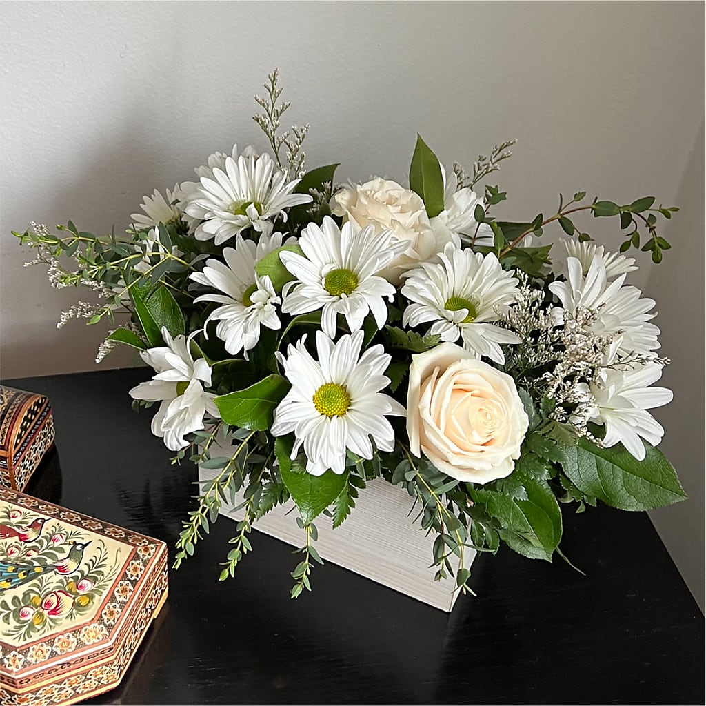 Fresh Linen Box Bouquet – Floral Design At Evergreen Llc, Princeton NC