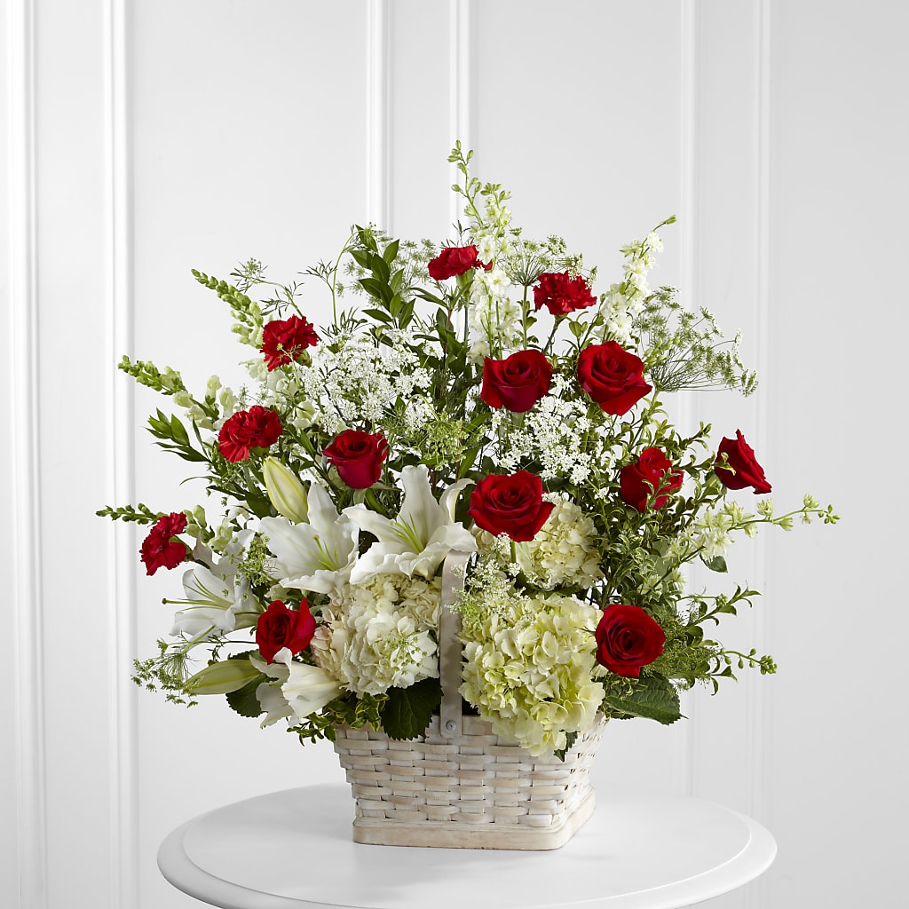In Loving Memory Arrangement – Floral Design At Evergreen Llc, Princeton NC