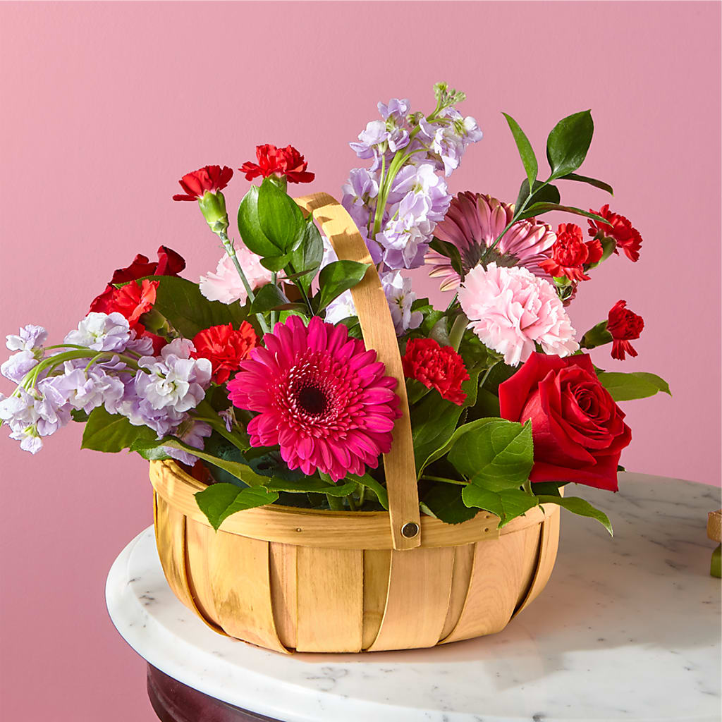 Pink Picnic Basket – Floral Design At Evergreen Llc, Princeton NC