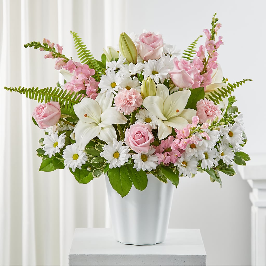Soft Touch Tabletop Basket – Floral Design At Evergreen Llc, Princeton NC