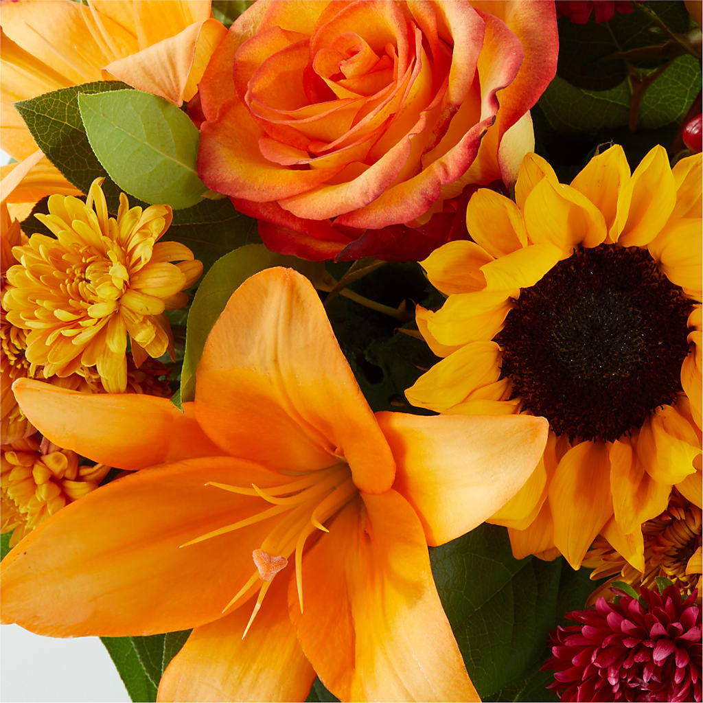 Grateful Centerpiece –  Floral Design At Evergreen Llc, Princeton NC